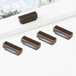 Tirador Rectangular de Aleación de Zinc Bronce Antiguo para Gabinetes, Manija Rústica Vintage para Cajones de Cocina, Baño y Comedor - Product Image 3