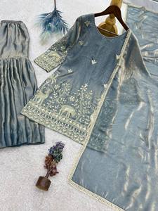 Conjunto de Salwar Kameez de Seda Fendi Pura con Estampado en Relieve, 3 Piezas, Color Gris, para Mujer, con Sharara y Dupatta, Corte Regular, Secado Rápido, para Fiestas y Bodas - Product Image 4