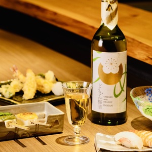 Premium Japanese Sweet Umeshu with Brandy Dokan Craft Plum Liqueur 720ml Honjozo 15% ABV in Gourd-shaped <b>Bottle</b> Made Japan - Product Image 4