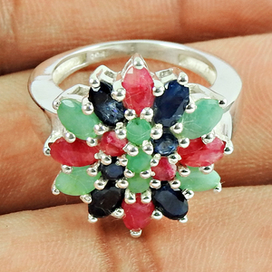 Bague en argent 925 pour femme, motif floral, saphirs multicolores, sertissage à griffes, bague de cocktail, bijou intemporel et audacieux - Product Image 2