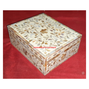 Caja de Joyería de Madera de Alta Calidad con Diseño Artesanal, Color Morado, Forma Cuadrada, para Guardar Collares - Product Image 6