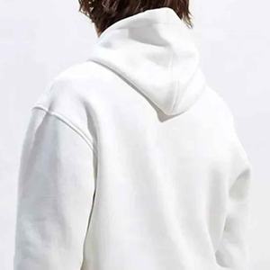 Chenille Sudadera con capucha bordada personalizada tela suave costura detallada perfecta para ropa de gimnasio moda al aire libre y acogedores trajes de invierno - Product Image 3