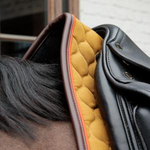 Tapis de selle d'équitation de dressage très demandés, personnalisables, produits équestres tendance, tapis de selle souple, fabricant au Pakistan - Product Image 4