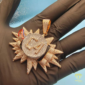Colgante de Lujo con Inicial EA Estilo Sunburst Iced Out, Joyería de Declaración Hip Hop, Colgante Iced Out, Joyería Hip Hop, Colgante Bling de Lujo - Product Image 1