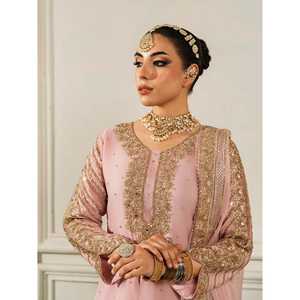 Traje de Fiesta de Diseñador con Pantalón y Dupatta para la Madre de la Novia - Product Image 2