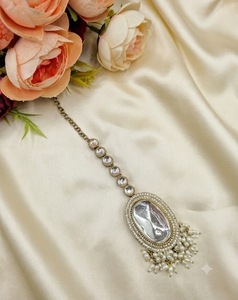 Ensemble de bijoux de mariée indiens plaqué or antique, avec boucles d'oreilles ethniques de luxe en zircon cubique et perles, et ensemble Tika, pour femmes, fabricants - Product Image 5
