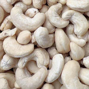 Hot Sale 2023 Cashew Nut Cashew Nuts WW180, WW240, WW320, LP, WS Wholesale Cashew Nuts Bulk Ready To Ship - Product Image 1
