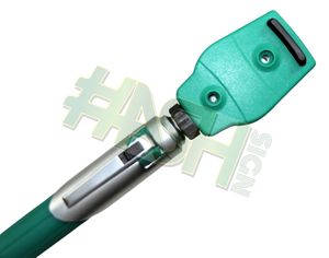 Ensemble d'examen médical portable ORL avec otoscope et ophtalmoscope, doté d'une technologie de visualisation optique intégrée et d'un éclairage LED - Product Image 4