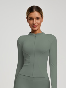 Vestes de yoga pour femmes sur mesure de haute qualité, anti-boulochage, douces, imperméables, respirantes et confortables. - Product Image 1