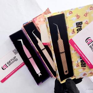 Pinzas para Pestañas de Acero Inoxidable con Punta de Fibra y Diseño de Mariposa en Degradado Rosa/Blanco/Nude, en Caja de Herramientas de Precisión - Product Image 6