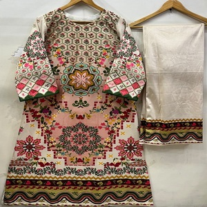 Pakistani velvet designer <b>Dress</b> Top Selling online velvet <b>Dress</b> Low price modern velvet pakistani Shalwar Kameez - Product Image 1