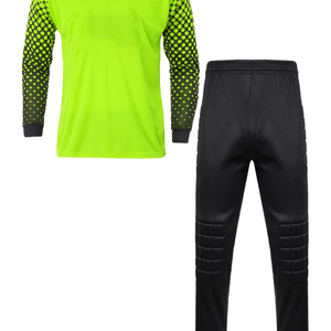 Ensemble d'uniforme de gardien de but avec maillot rembourré et short pour un look classique optimal - Product Image 4