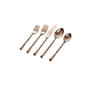 Ensemble <span class=keywords><strong>de</strong></span> <span class=keywords><strong>couverts</strong></span> <span class=keywords><strong>de</strong></span> style moderne, 5 pièces, en acier inoxydable, pour la décoration <span class=keywords><strong>de</strong></span> <span class=keywords><strong>table</strong></span>, sans BPA, passe au lave-vaisselle, prix avantageux - Product Image 1