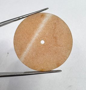 Cadran de montre élégant A K Gems en pierre de soleil naturelle, 32,50 mm de diamètre, épaisseur 1 mm, orange, trou central de 2 mm, modèle Dial-1566 - Product Image 3