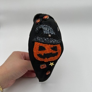 Serre-tête artisanal lumineux d'Halloween en forme d'araignée, orné de perles et de nœuds, pour femmes et filles, accessoire de coiffure festif orné de cristaux orange - Product Image 3