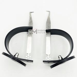Pince à cils RMI 90 degrés à pointe mate, design Butterfly Bottom, pour volume et pointe diamant / Support de pince à cils individuelle - Product Image 4
