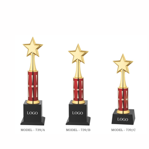 Trofeo Moderno de Madera con Acabado Fino para Premios de Excelencia - Product Image 1