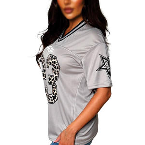 Maillot de football américain gris pour femme, col en V, imprimé léopard par sublimation, coupe ample, en polyester, personnalisable pour équipe, service OEM - Product Image 2