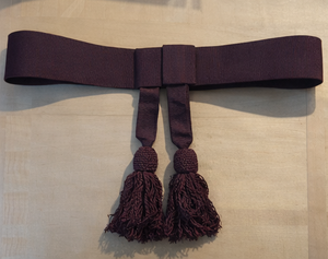 Ceinture de cérémonie avec pompons, ceinture décorative rouge cramoisie pour événements et parades - Product Image 3