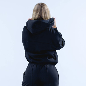 Sudadera con capucha negra de alta calidad para mujer, con cremallera, mezcla de algodón suave premium, a la moda para invierno, cómoda, elegante, para uso diario. - Product Image 2