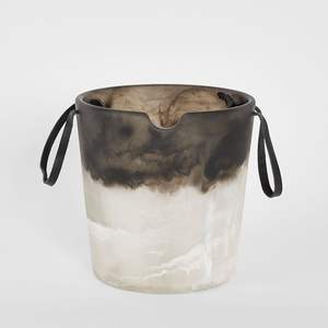 Cubo de hielo de resina de lujo, diseño de diseñador, para enfriar bebidas en bares, para vino, champán, cerveza, contenedor de almacenamiento de hielo para el hogar y la cocina. - Product Image 2