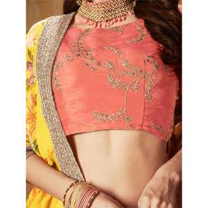 Lehenga choli ผ้าไหมแก้วพิมพ์ลายดิจิทัลสีเหลืองสำหรับงานแต่งงานเสื้อเบลาส์สีส้มกึ่งเย็บ zeel - Product Image 1