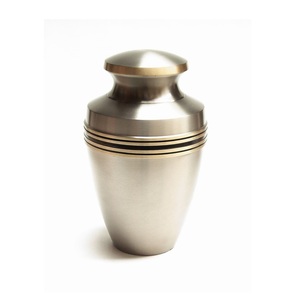 โกศโลหะพรีเมียมสำหรับบรรจุอัฐิศพมนุษย์ มอบการไว้อาลัยที่เหนือกาลเวลา พร้อมด้วยการตกแต่งที่ทนทาน เหมาะสำหรับการระลึกถึงครอบครัว - Product Image 4