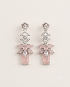 Pendientes Colgantes con Diseño Floral, Joyería de Moda de Lujo al por Mayor para Mujer, Fabricantes de Pendientes con Diamantes Americanos y Baño de Rodio - Product Image 1
