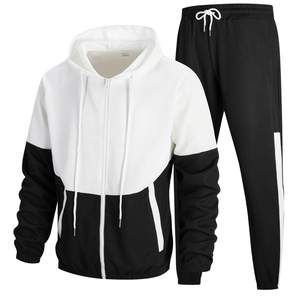 Conjunto Deportivo Personalizado para Hombre, Sudadera con Capucha Blanca con Cierre Completo y Pantalones Deportivos a Juego - Product Image 2