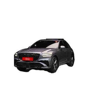Genesis GV70 2.5T Gasolina 2WD con Caja de Cambios Automática, Asientos de Cuero, Cámara Trasera - Julio 2024, 9,475 km, Volante a la Izquierda - Product Image 1