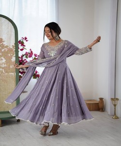 ชุดคุर्ติงานปักลายดอกไม้สีรุ้งสไตล์หรูหรา ผ้าฝ้ายสีลาเวนเดอร์ สำหรับงานเทศกาล ราคาขายส่ง - Product Image 5