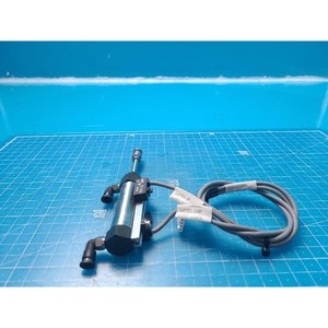 Cylindre pneumatique miniature SMC CDJ1B15-30, utilisé comme pièce détachée pour équipement semi-conducteur Legacy - Product Image 3
