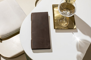 Porte-menu en cuir véritable sur mesure A4, couvertures de menu de restaurant, logo personnalisé, présentoir de factures, vente en gros ALM-0050 - Product Image 5