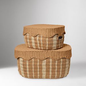 Juego de 2 cestas de almacenamiento festoneadas con tapa, hechas en Vietnam, con precio de mayoreo, OEM, ODM, en varios colores. - Product Image 1