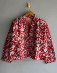 Red Floral Printed Breathable Quilted Jacket Women's Three Quarter Sleeve Cotton V-Neck <b>Covered</b> <b>Button</b> Closure Spring Style - Product Image 1