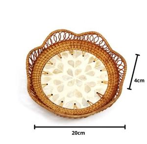 Bandeja de Ratán Festoneada Tejida a Mano, Bandeja Decorativa de Mimbre con Bordes Ondulados, Organizador Redondo Natural para Mesa de Centro - Product Image 3