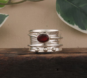 แหวนแต่งงานพลอยโกเมนสีแดงเต็มวง 925 เงินสเตอร์ลิง พลอยโกเมนธรรมชาติ แหวนซ้อนกันได้ งานปาร์ตี้ คลาสสิก เครื่องประดับพลอยประจำเดือนมกราคม - Product Image 5