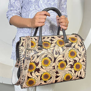 Bolso de Hombro de Cuero Vacuno Hecho a Mano de Gran Capacidad con Diseño de Girasol para Mujer, Estilo Personalizado, de Lujo, para Viaje - Product Image 4
