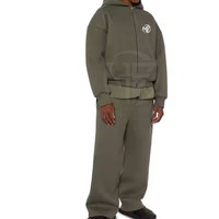 Tenue d'entraînement performante avec panneaux respirants et confort athlétique décontracté, survêtement oversize