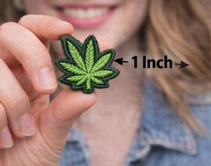 Patch brodé en forme de feuille – Haute qualité, à coudre ou à repasser pour la décoration des vêtements - Product Image 3