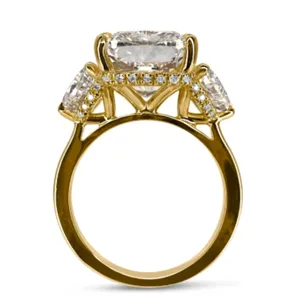 Bague de mariage en or jaune 18 carats avec diamant de laboratoire certifié IGI, taille Radiant, 7,00 carats - Product Image 3