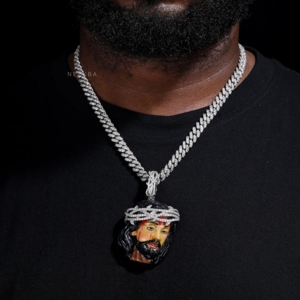 Colgante Esmaltado de Jesucristo con Corona de Espinas - Colgante de Plata de Ley 925 con Moissanita, Colgante de Moissanita con Corona de Espinas - Product Image 6