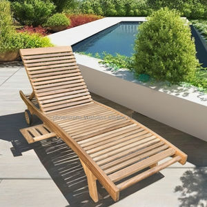 Chaises longues d'extérieur en teck au design moderne, durables et pliables, pour hôtels et villas. - Product Image 3