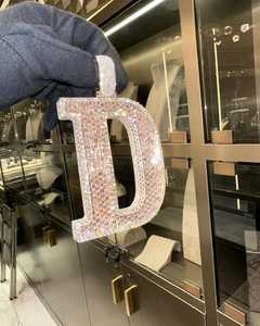 Pendentif initial personnalisé en argent 925 plaqué or 18 carats avec moissanite VVS taille brillant rond, style hip-hop de luxe pour soirée - Product Image 3