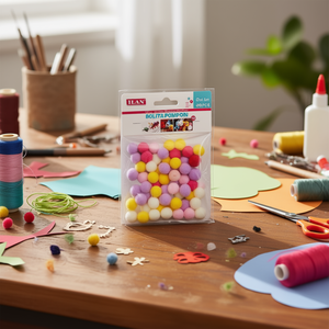 Ilan Bolita Pompon 1.5Cm Multicolor 60 Piezas Decoración Artesanal - Product Image 2