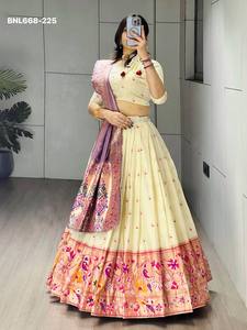 ชุดงานเทศกาลแบบอินเดียดั้งเดิม ผ้าไหมปายทานี พร้อมงานปักดิ้นทอง-ลวดลายสีสันสดใส-งานปักบุตติ  เลเฮนกา จากซัพพลายเออร์อินเดีย - Product Image 6