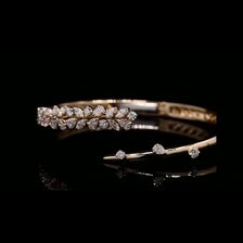 Bracelet en diamant cultivé en laboratoire 7CT en forme de feuille |   Bracelet en or jaune 14 carats - Product Image 2