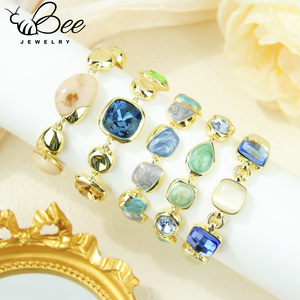 Pulsera de cristal de resina hecha a mano para mujer, estilo europeo, con piedras naturales italianas de colores únicos, para venta al por mayor. - Product Image 3