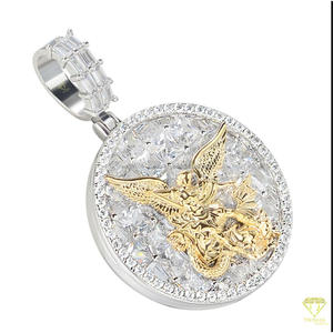 Colgante de Lujo San Miguel con Diamante Cultivado en Laboratorio, Diseño de Collar de Joyería Urbana Hip Hop - Product Image 3