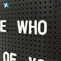Cadre en aluminium doré avec tableau à lettres noir – Durable, portable, léger et écologique pour la publicité